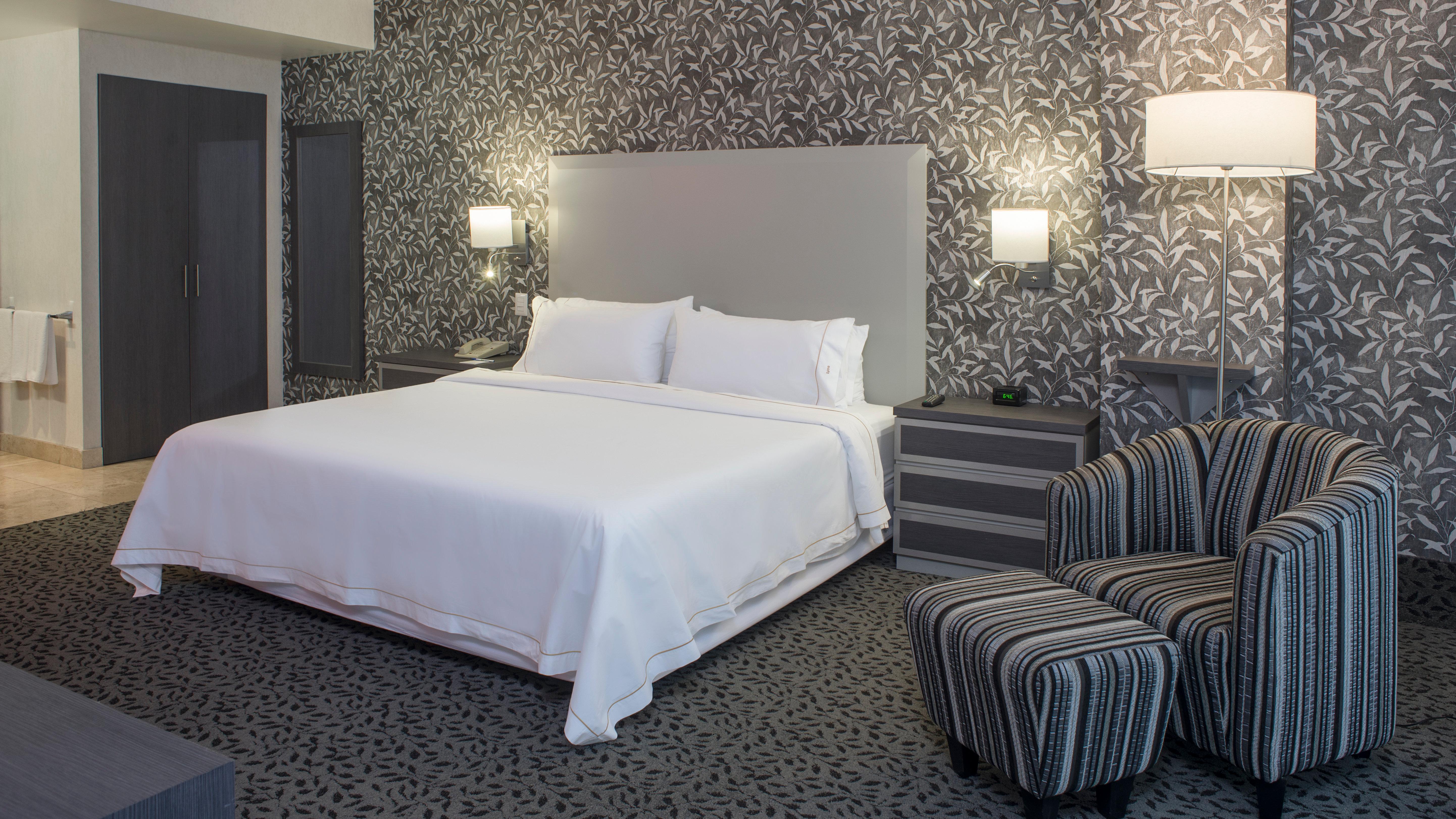 Holiday Inn Express & Suites Queretaro By Ihg Exteriör bild